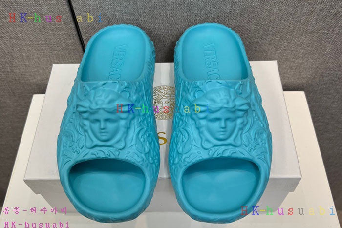 NEW 베르사체 샌들 신상 V 4241113