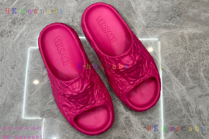 NEW 베르사체 샌들 신상 V 4241114