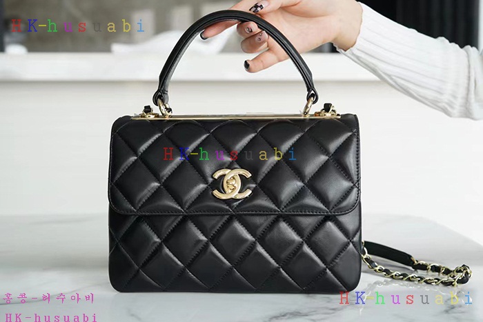 ★미러급★ 샤넬 트렌디 로고  탑핸들 플랩백 A92236