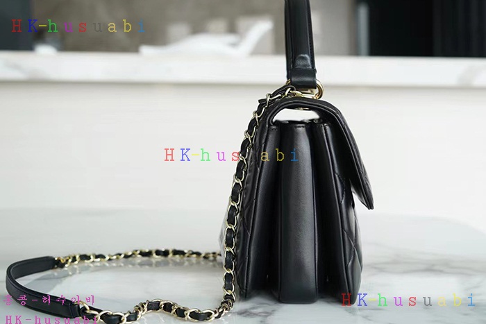 ★미러급★ 샤넬 트렌디 로고  탑핸들 플랩백 A92236