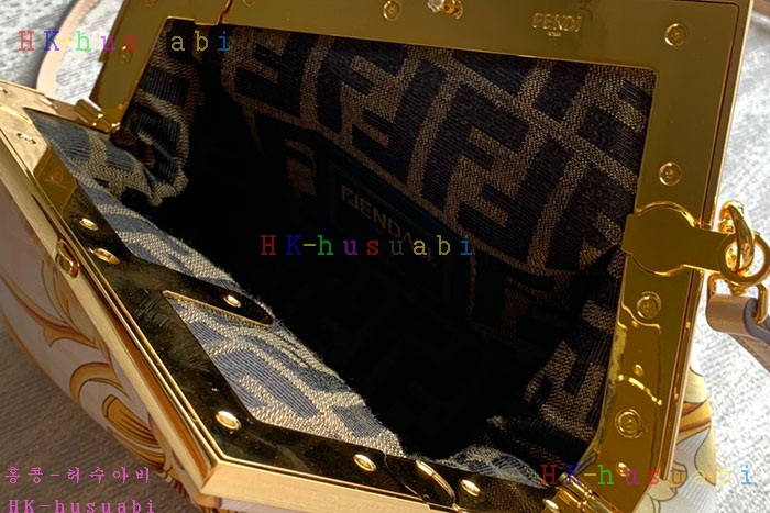 ★미러급★펜디 퍼스트 스몰 8BP129-19