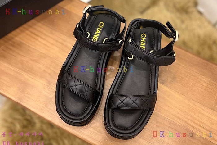 NEW 샤넬 샌들 신상 C 525703
