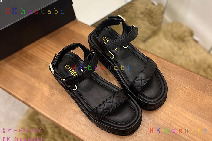 NEW 샤넬 샌들 신상 C 525703