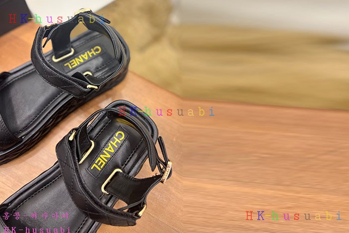 NEW 샤넬 샌들 신상 C 525703