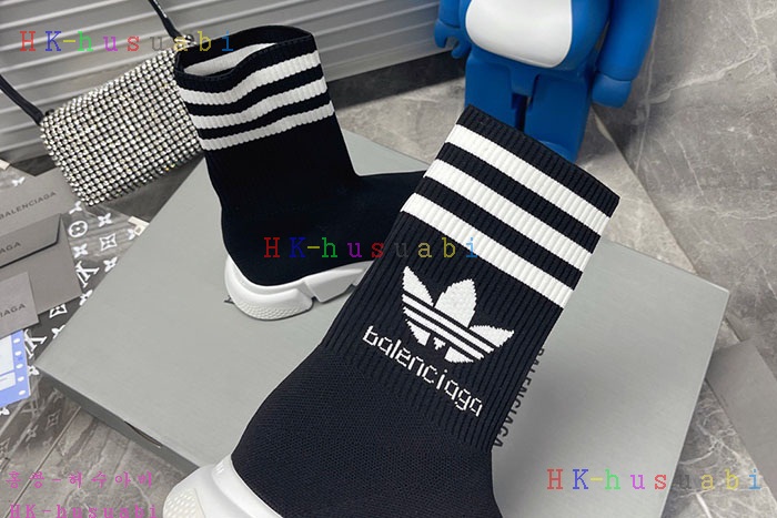 NEW 발렌시아가 신발 신상 B 8240110
