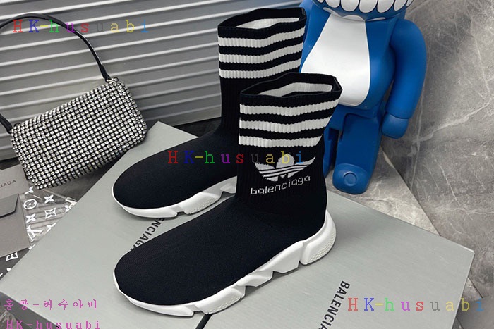 NEW 발렌시아가 신발 신상 B 8240110