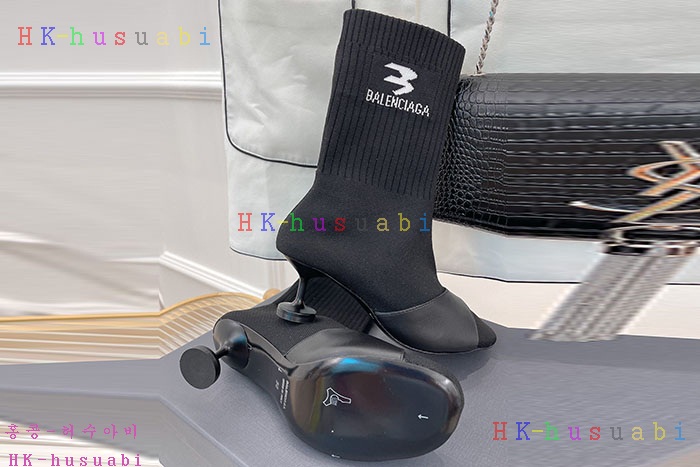 NEW 발렌시아가 신발 신상 B625003