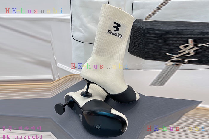 NEW 발렌시아가 신발 신상 B625004