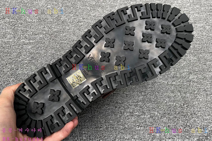 NEW 베르사체 신발 신상 V 5524008
