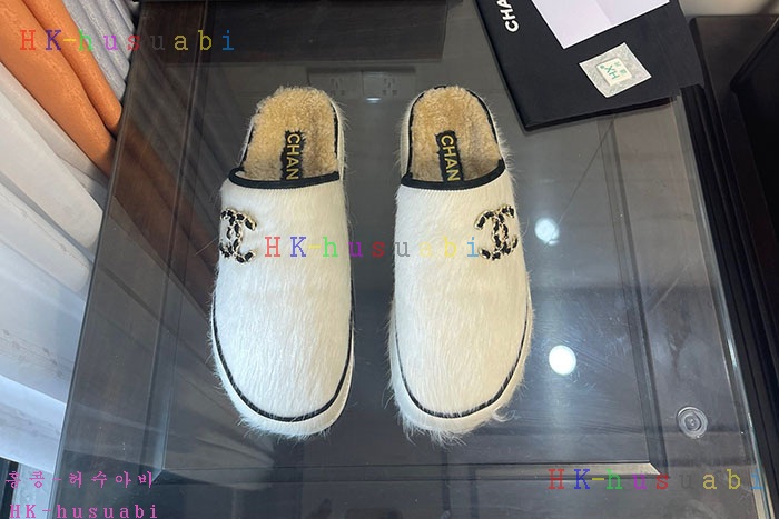 NEW 샤넬 신발 신상 C 682322