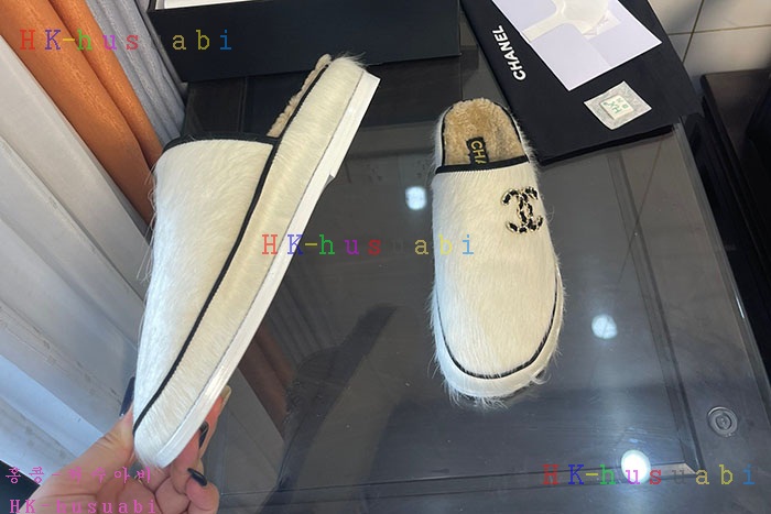 NEW 샤넬 신발 신상 C 682322