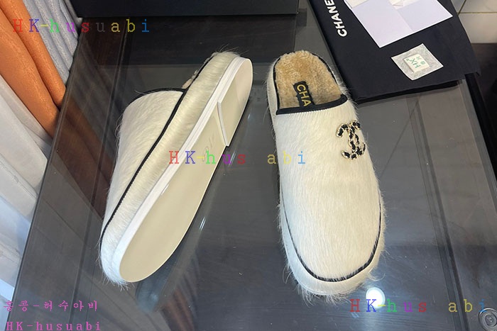 NEW 샤넬 신발 신상 C 682322