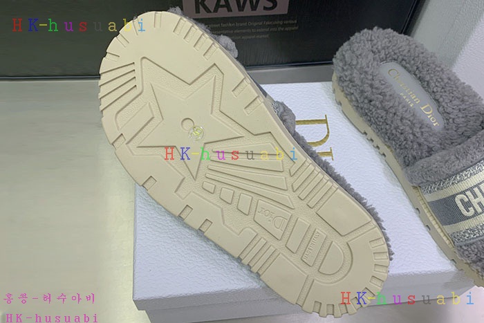 NEW 디올 신발 신상 DR 824550