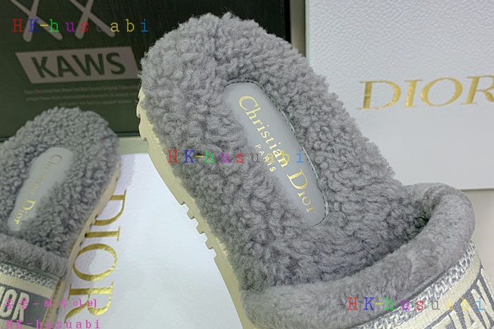 NEW 디올 신발 신상 DR 824550