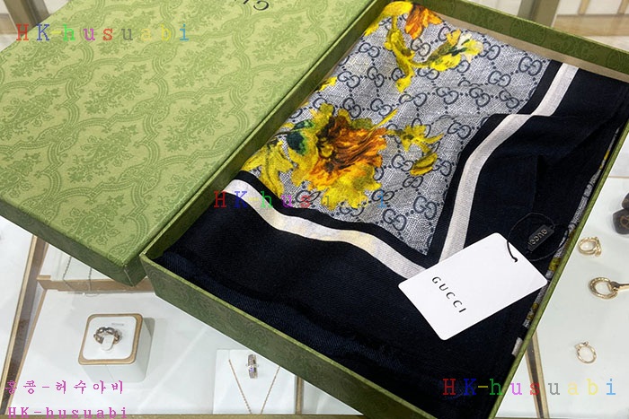 NEW 구찌 스카프 신상 GU 885227