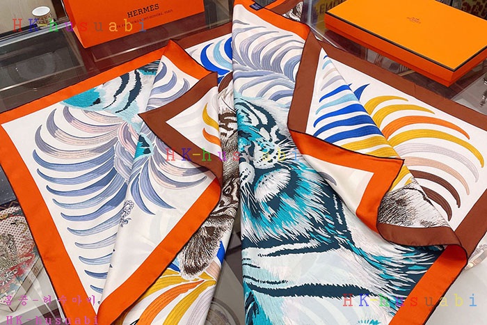 NEW 에르메스 스카프 신상 H 722407