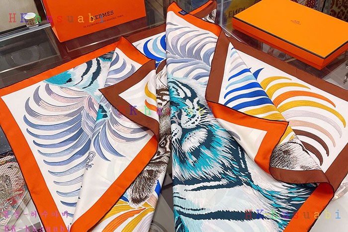 NEW 에르메스 스카프 신상 H 722408