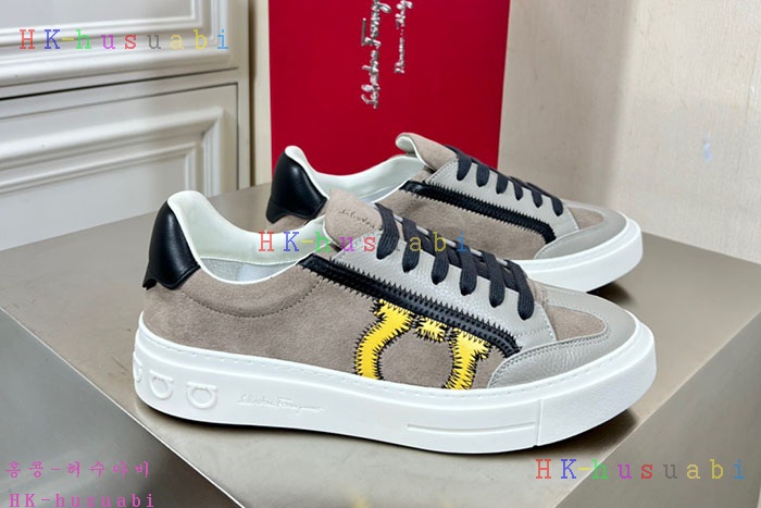 NEW 페라가모 스니커즈 신상 F 965551