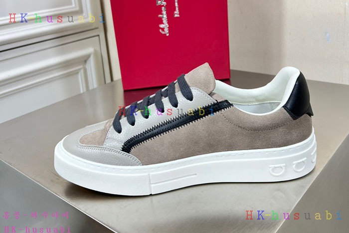 NEW 페라가모 스니커즈 신상 F 965551