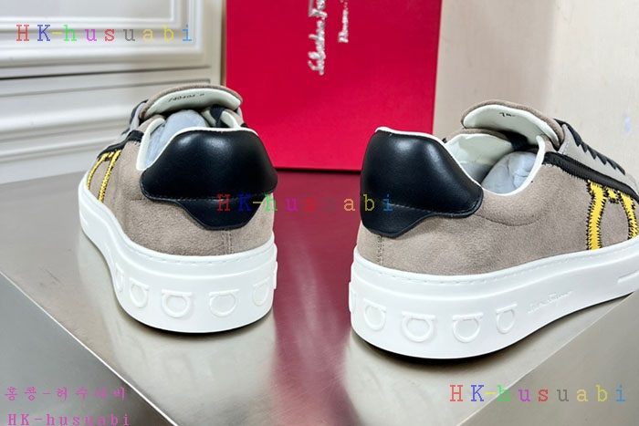 NEW 페라가모 스니커즈 신상 F 965551