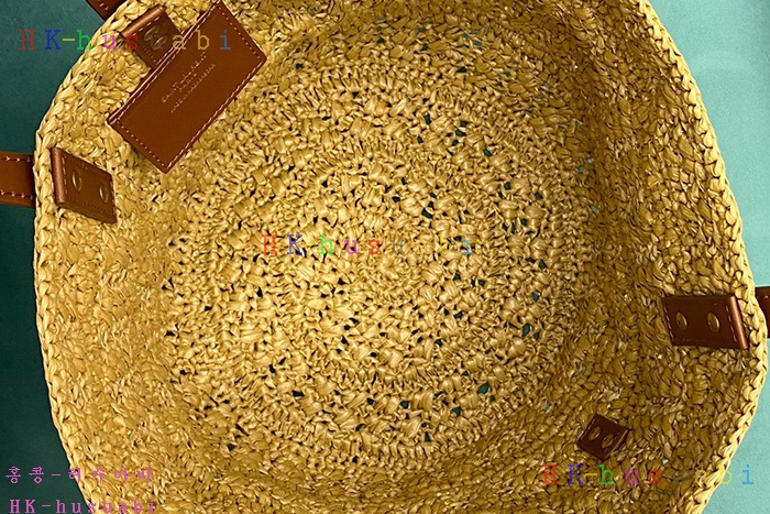 ★미러급★입생로랑 라피아 가죽 PANIER 스몰 백 685618-2