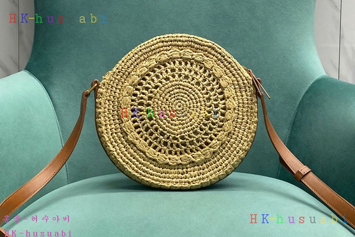★미러급★입생로랑 라피아 가죽  SAC ROND 백 685601
