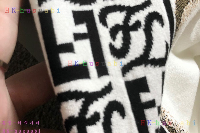 NEW 펜디 니트 신상 FD 952220