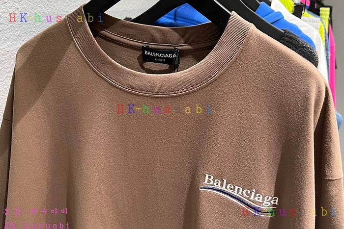 NEW 발렌시아가 반팔티 신상 B 95280257