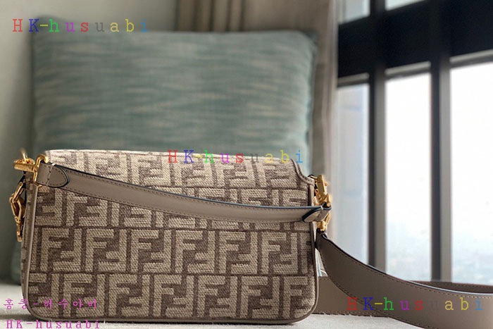 ★미러급★펜디 바게트 8BR600