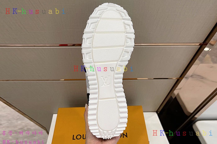 NEW 루이비통 신발 신상 LV 284403