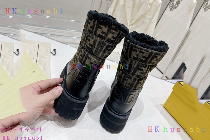 NEW 펜디 부츠 신상 FD 333574