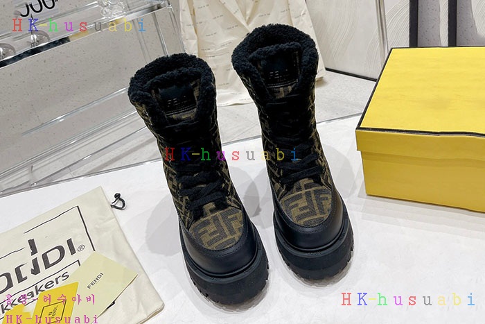 NEW 펜디 부츠 신상 FD 333574
