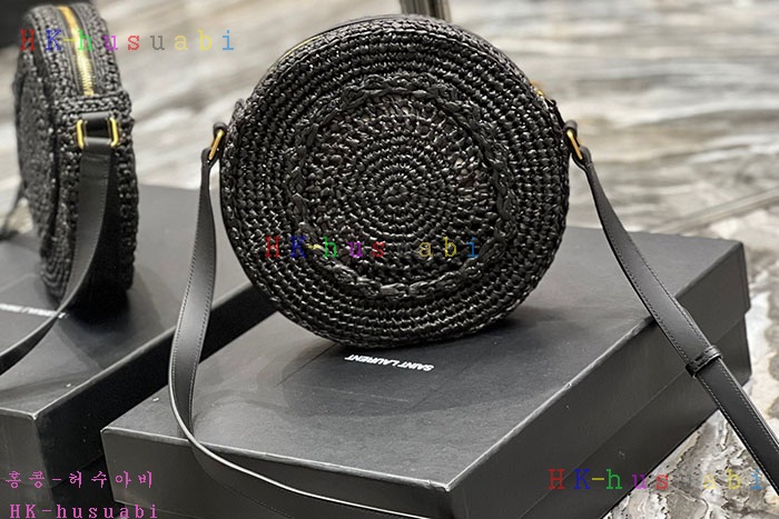 ★미러급★입생로랑 라피아 가죽 SAC ROND 백 685601-2