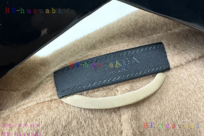 NEW 프라다 코트 신상 P 282555