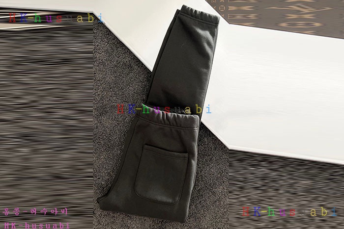 NEW 발렌시아가 바지 신상 B 682257
