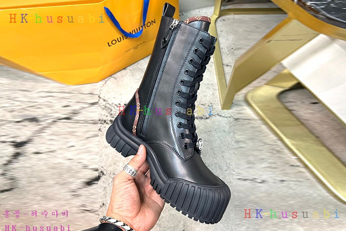 NEW 루이비통 부츠 신상 LV 884420