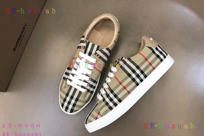 NEW 버버리 스니커즈 신상 BB  9654401