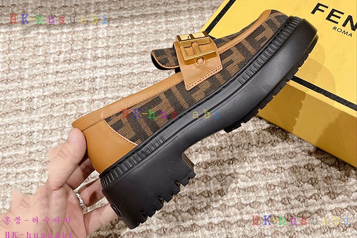 NEW 펜디 신발 신상 FD 8866040