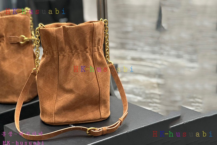 ★미러급★입생로랑  YSL 르 메일론 후크 버킷백 686310