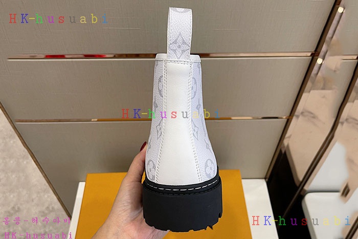 NEW 루이비통 부츠 신상 LV 884561