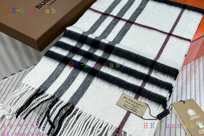 NEW 버버리 머플러 신상 BB  9652203