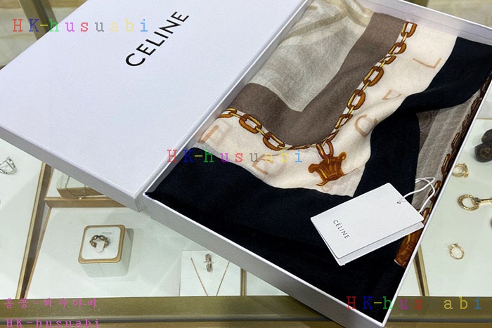 NEW 셀린느 머플러 신상 C958222