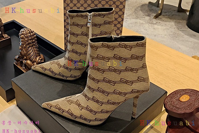 NEW 발렌시아가 신발 신상 B 72239905