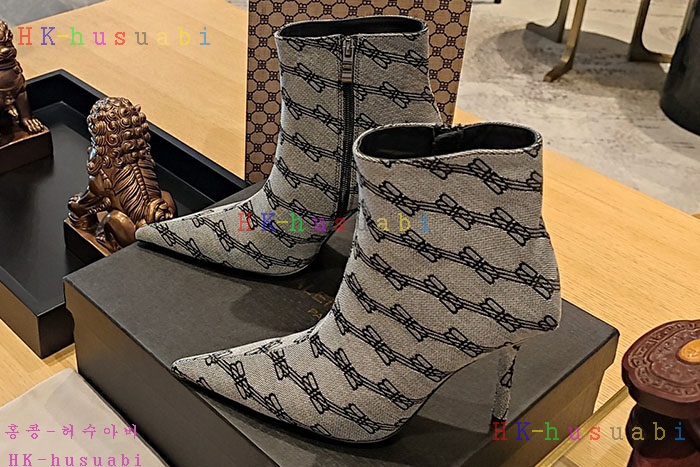 NEW 발렌시아가 신발 신상 B 72239903