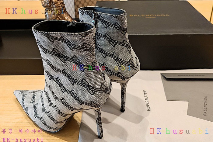 NEW 발렌시아가 신발 신상 B 72239903