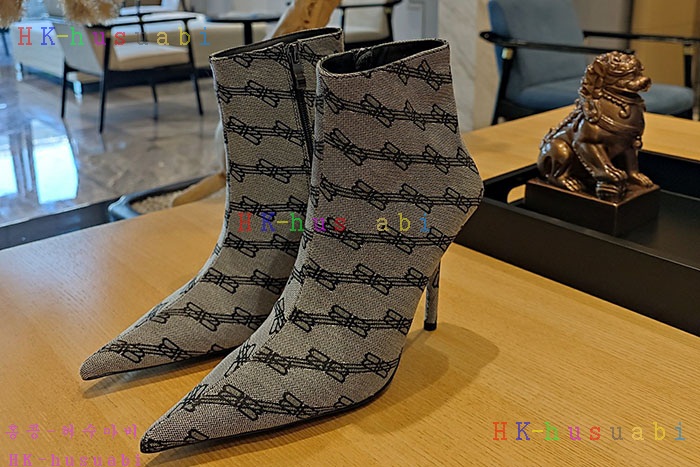 NEW 발렌시아가 신발 신상 B 72239903