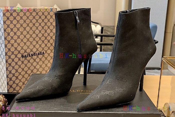 NEW 발렌시아가 신발 신상 B 72239901