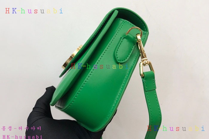 ★미러급★버버리 레더 스몰 엘리자베스 백 80557741-2