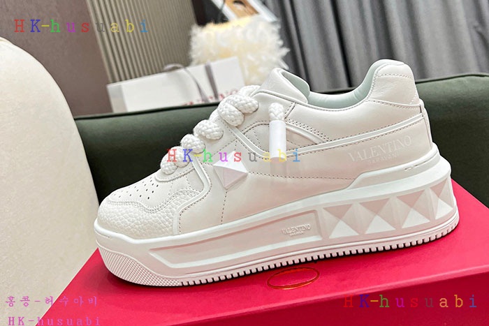 NEW 발렌티노 스니커즈 신상 V 555803