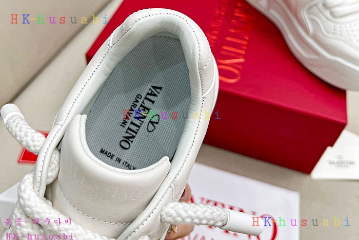 NEW 발렌티노 스니커즈 신상 V 555803